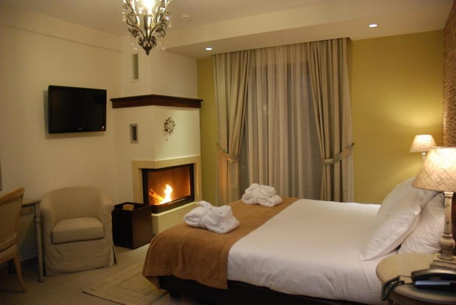 Agapi Luxury Hotel กาโต ลูตรากี ภายนอก รูปภาพ