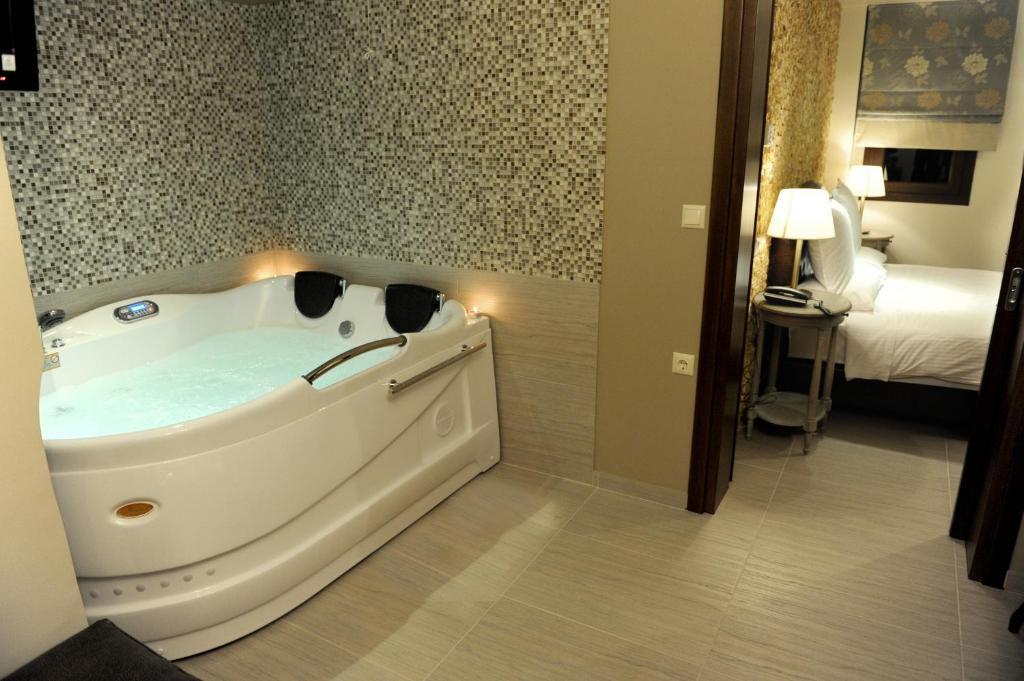 Agapi Luxury Hotel กาโต ลูตรากี ห้อง รูปภาพ